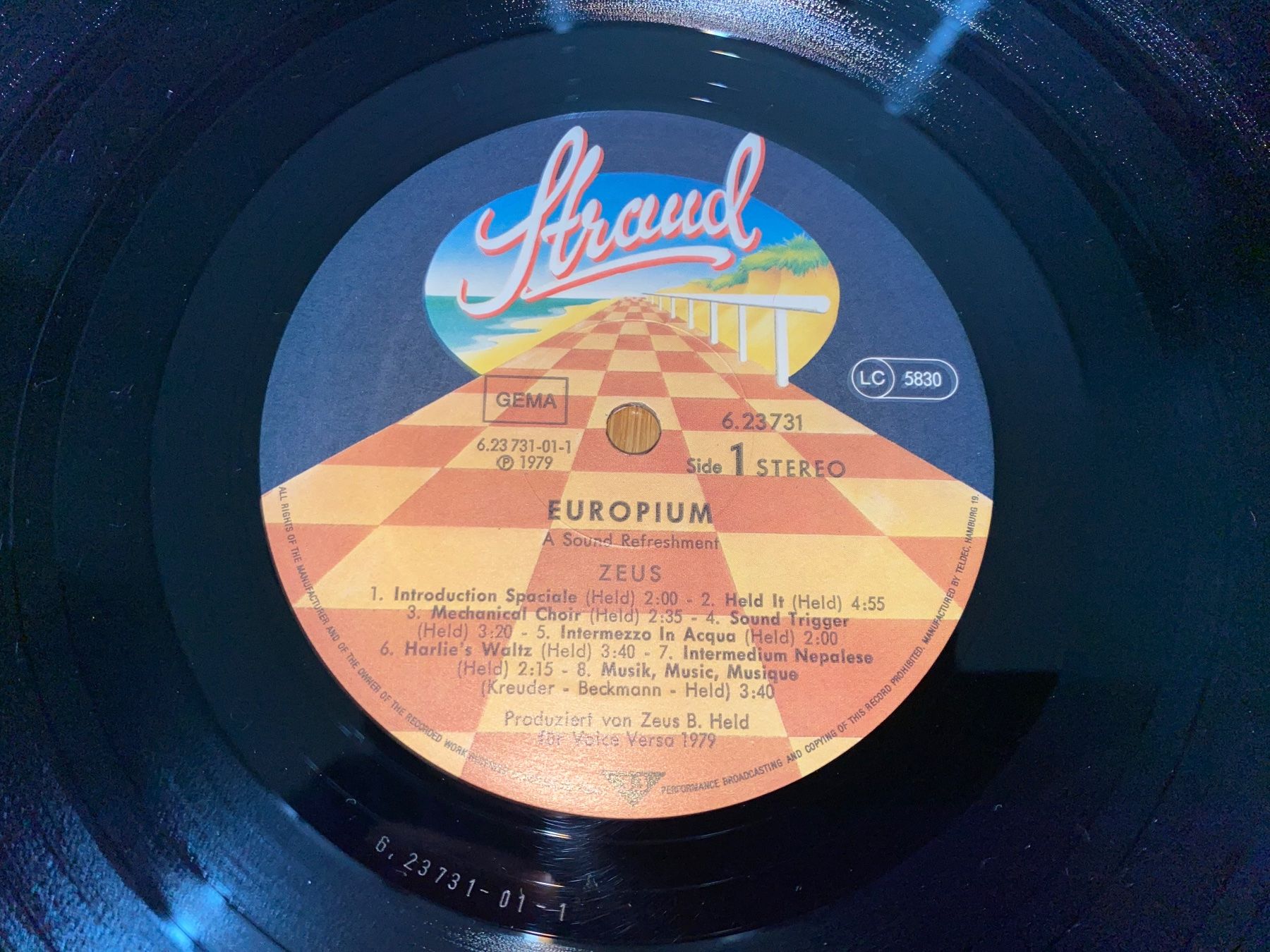 Dischi in vinile: Zeus Europium / Vinyl, LP – Nuovo (secondo la descrizione) da Rotkreuz venduto da mia_dc2r 2
