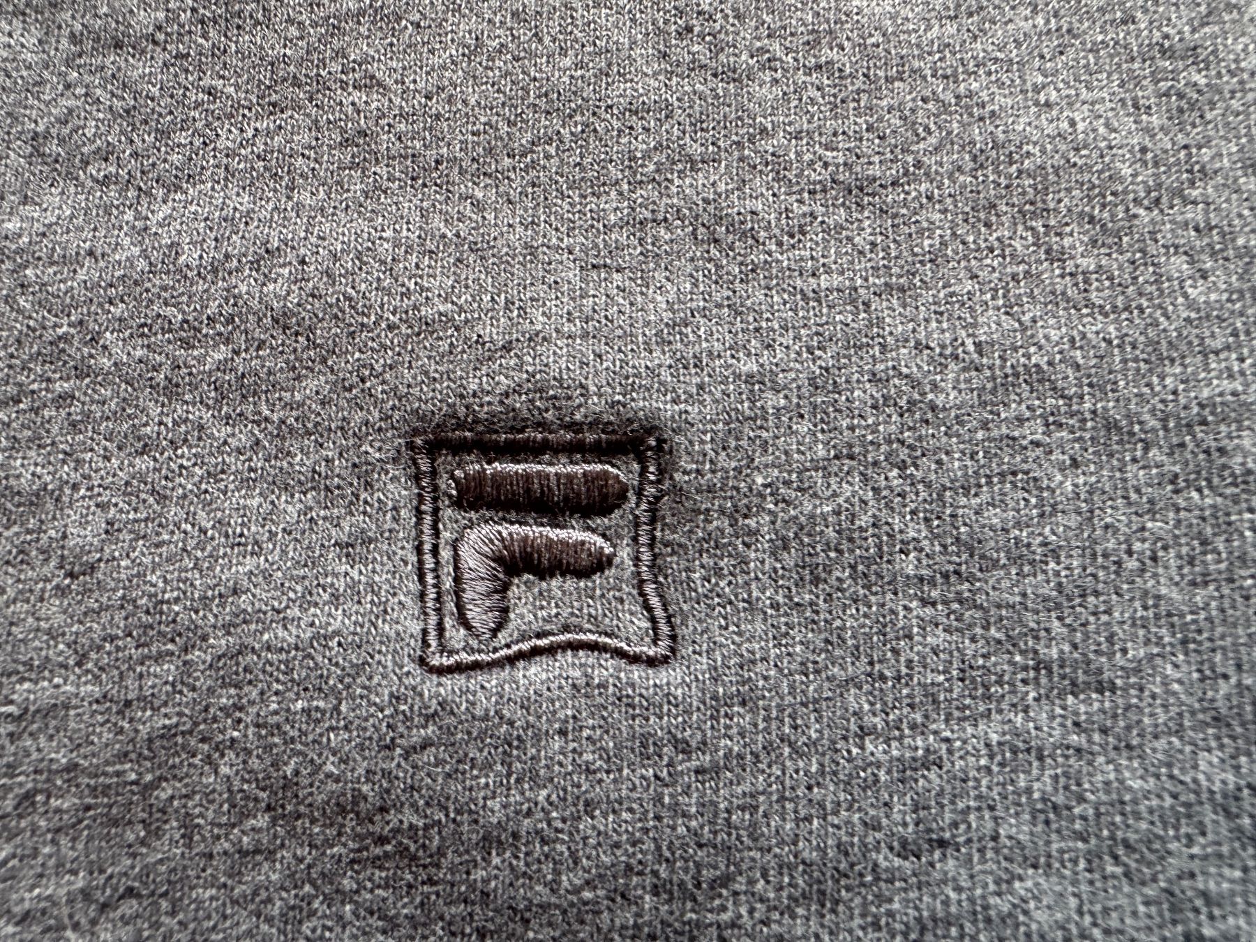 Fila Maglioni & Felpe: FILA crewneck pullover Sz L – Usato da Neuchâtel venduto da _Easy_to_Find_ 1