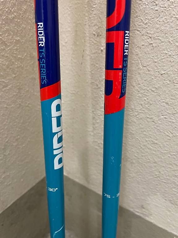 Bastoncini da sci: Batons de ski enfant, taille 75 – Usato da Murten venduto da danielmoret 1