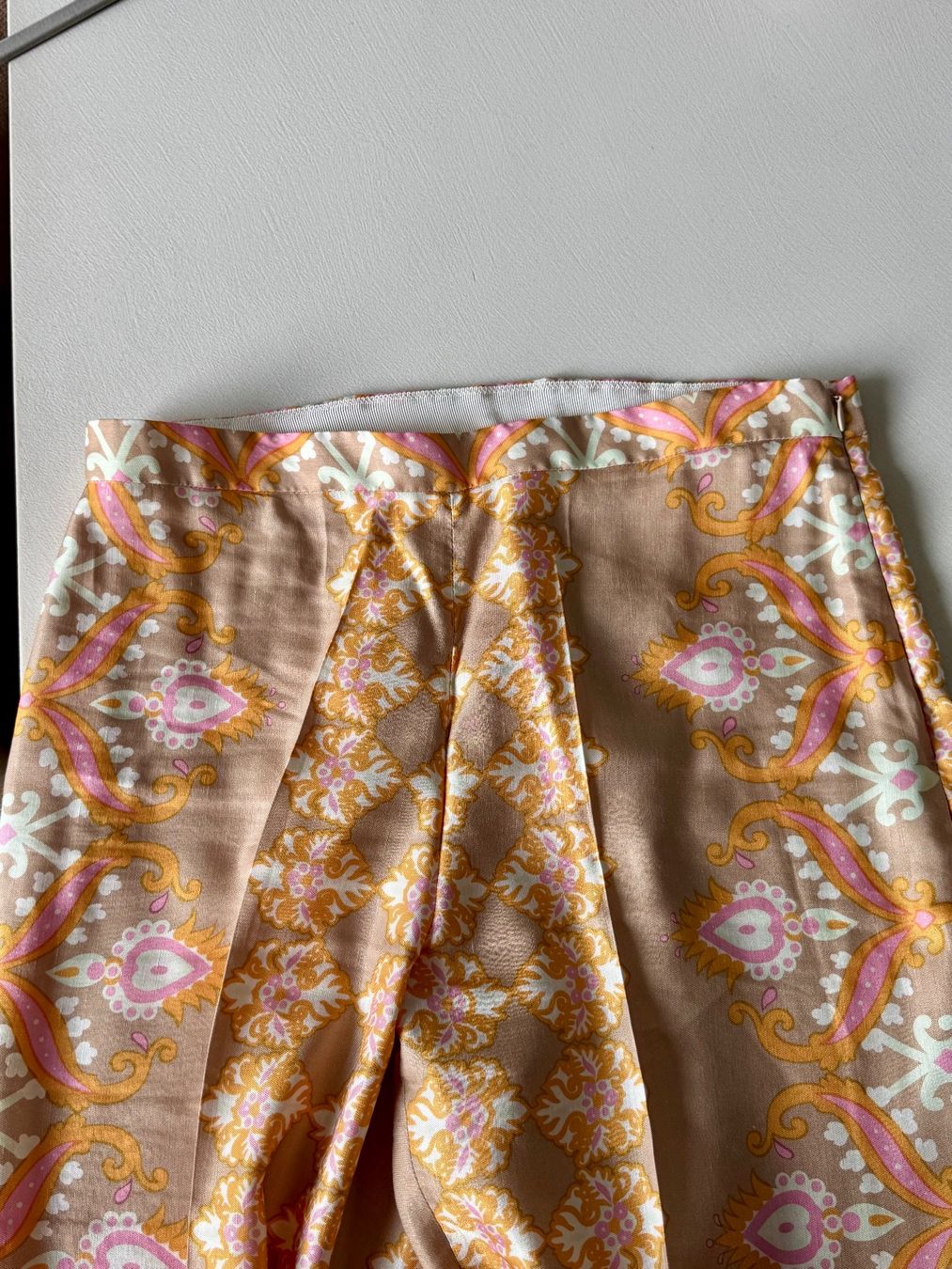 Sandro Pantalons: Hose von Sandro Grösse 38 – Neuf (Voir description) à neerach par Ywonder 2