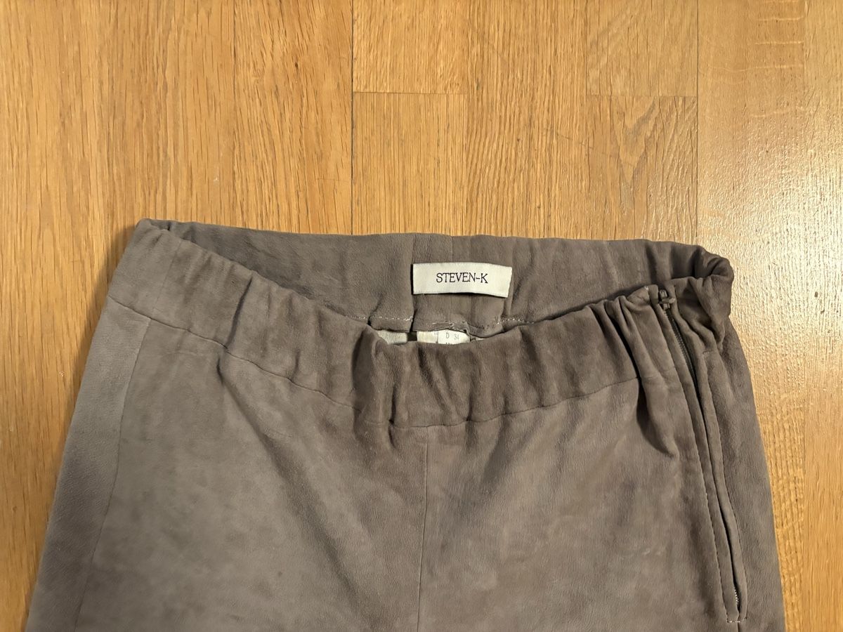 Pantaloni: Lederhose hellbraun, Gr. 34, Wildleder, Steven-K – Usato da Luzern venduto da esnimo66 2