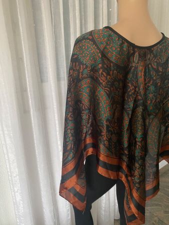 edler/stylischer Blusen-Poncho,Silk-Feeling,1 Size