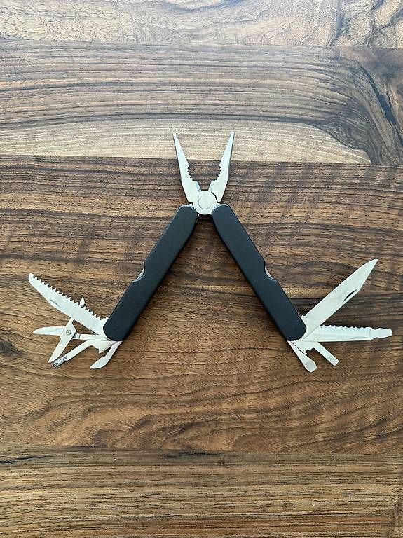 Tutti gli attrezzi: Wie Leatherman Multitool Zange Messer – Nuovo (secondo la descrizione) da Winterthur venduto da jgroeble 1