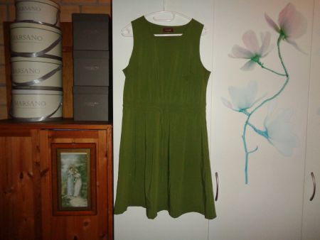 *** grünes Kleid *** / von Manor ab 1.00