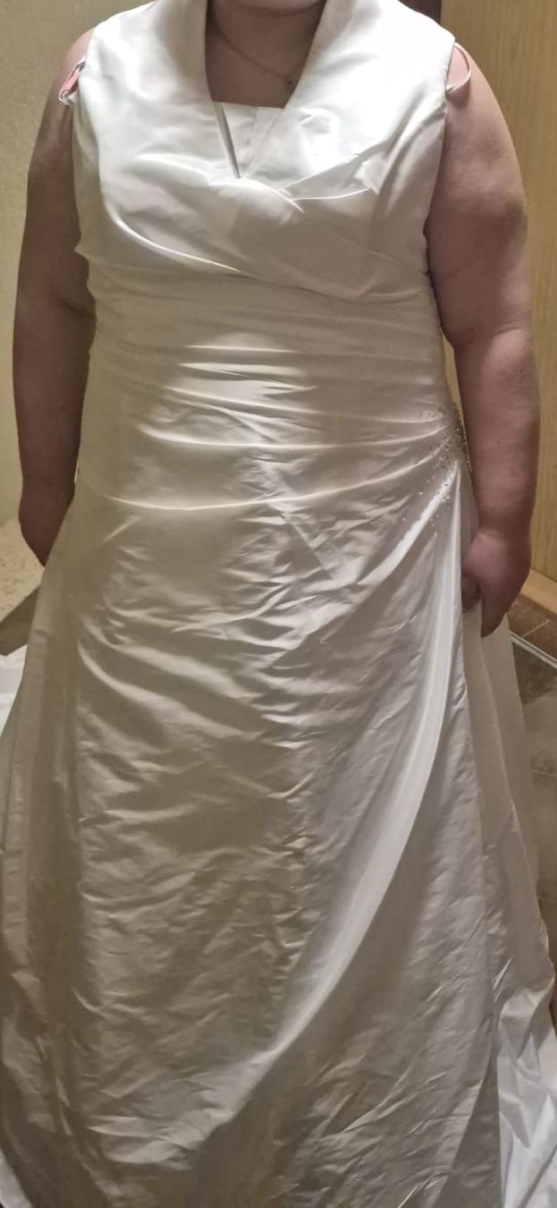 Vestiti: Robe de Mariée Élégante  - Parfaite pour l'été – Usato da Penthalaz venduto da yve_wsq8 1