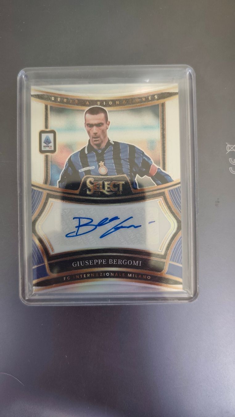 Panini Carte collezionabili: Panini Serie A 24/25 Giuseppe Bergomi mit Autogramm – Usato da St. Gallen venduto da RudyundFloydCards