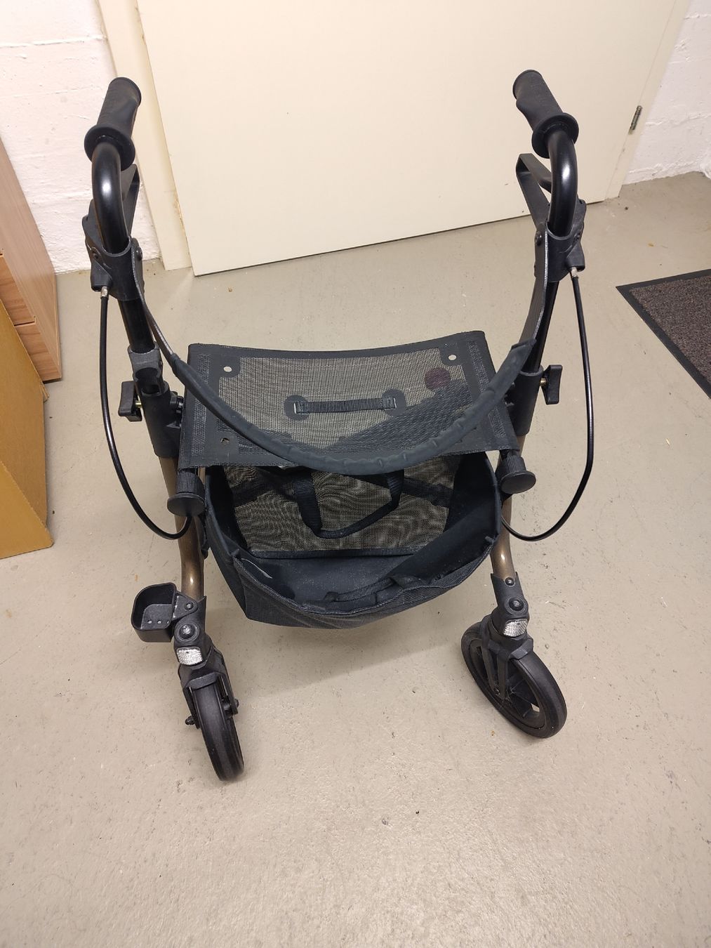 Ausili per la deambulazione: Rollator Taima S GT braun – Usato da Schaffhausen venduto da chr_2rw5 1