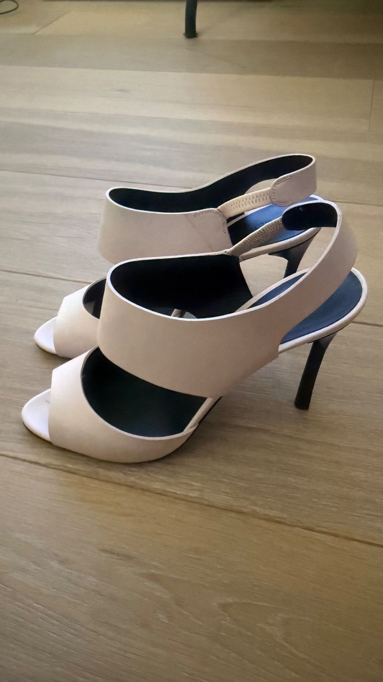 Armani Chaussures femmes: Armani High Heels, Gr. 41 – Neuf avec emballage d'origine à Uitikon Waldegg par n_un