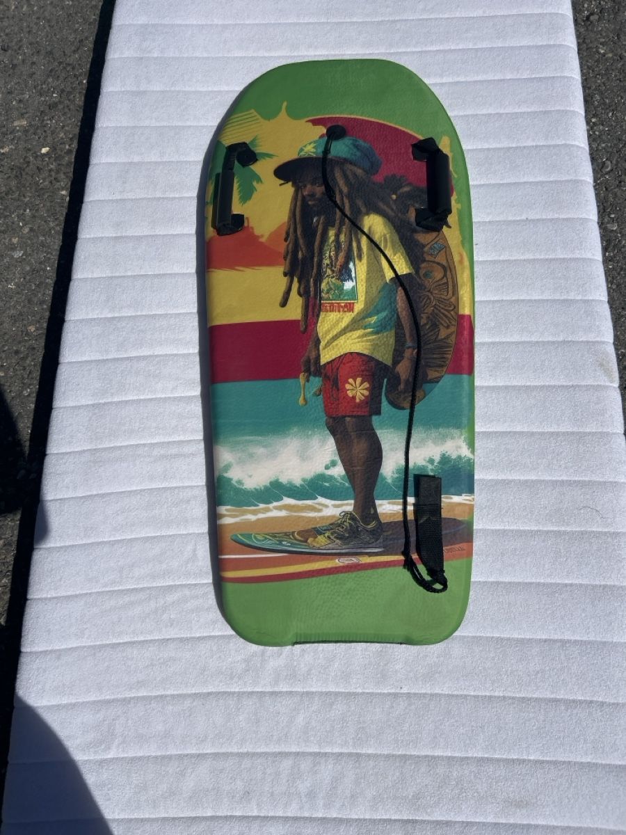 Planches de surf: Kinder Surfbrett leicht  – D'occasion à Hirzel par nora1983