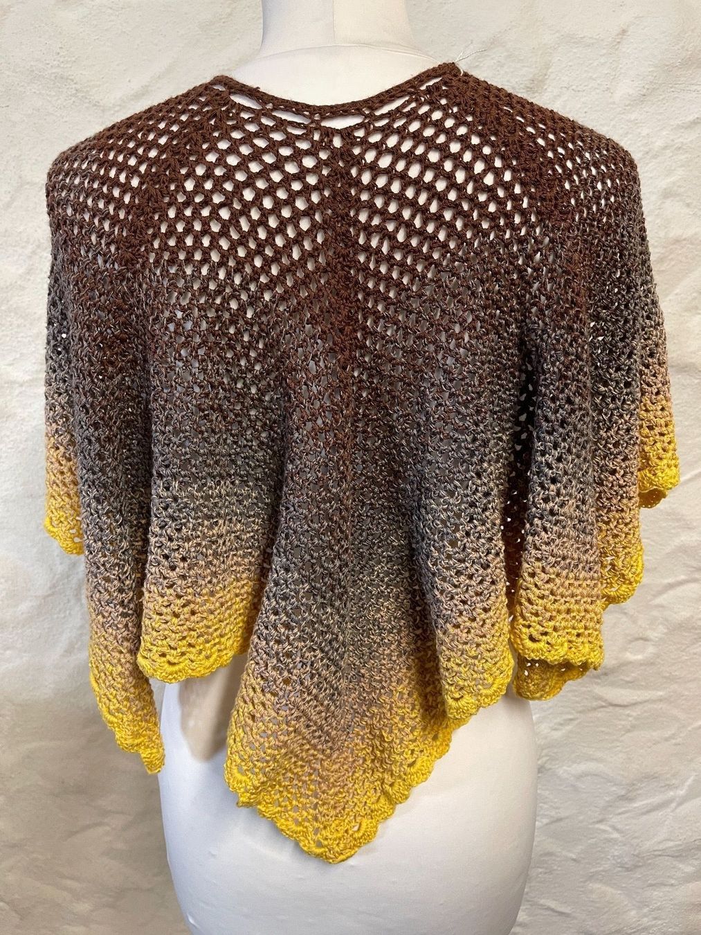 Altro in Moda donna: Stola – Nuovo (secondo la descrizione) da Urnäsch venduto da pas_5r9c 2