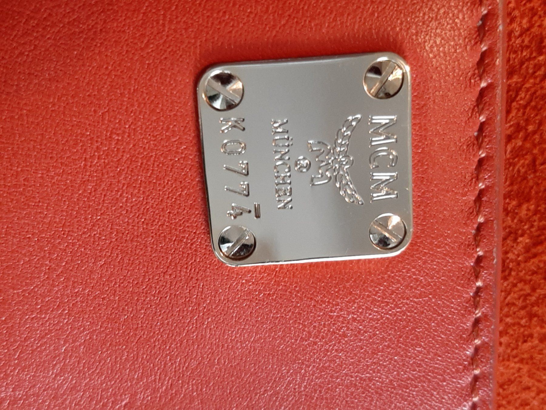 Borse da donna: MCM  Schultertasche – Nuovo e nell'imballaggio originale da Emmenbrücke venduto da Dior09 3
