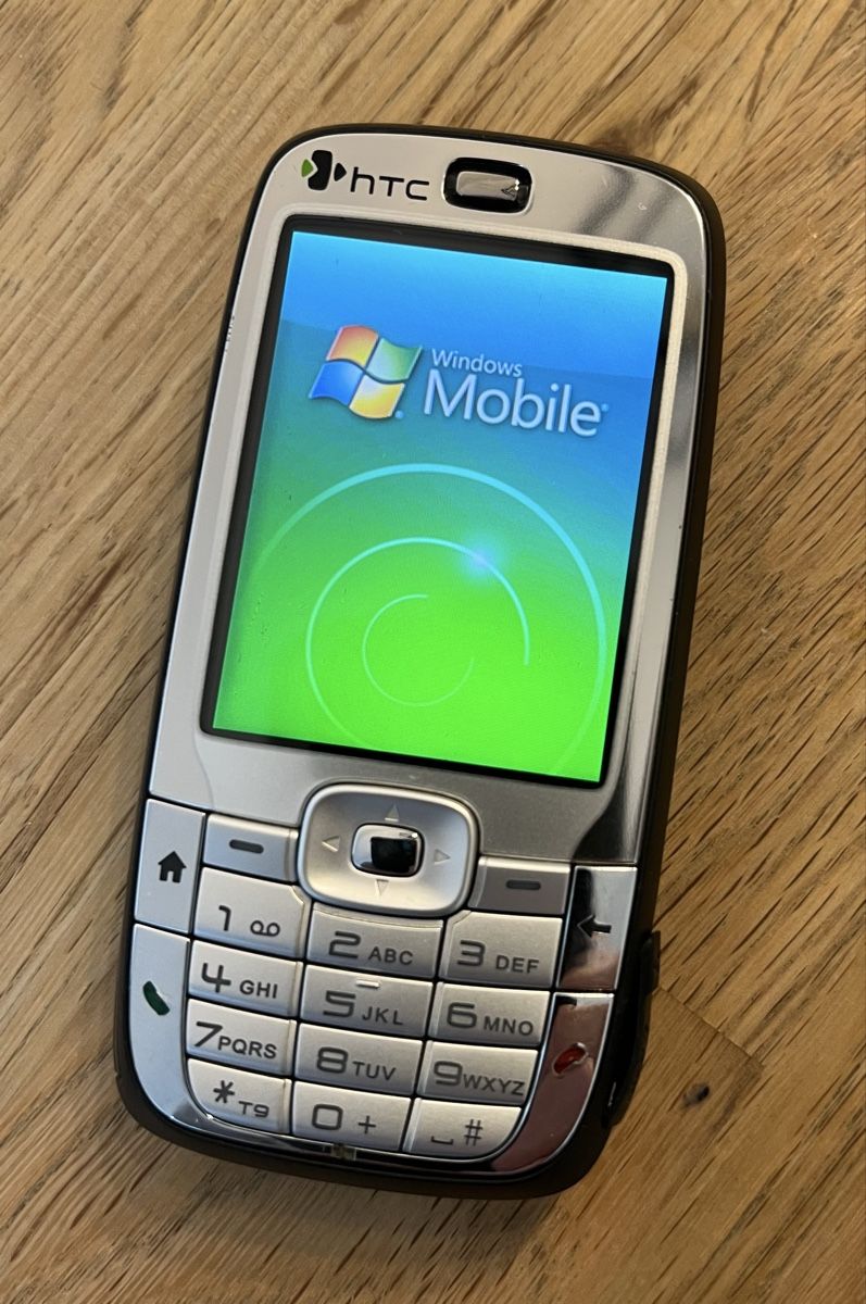 HTC Handys / Smartphones: HTC S710 Handy mit Tastatur – Gebraucht aus Bösingen von Mike2058blau 4