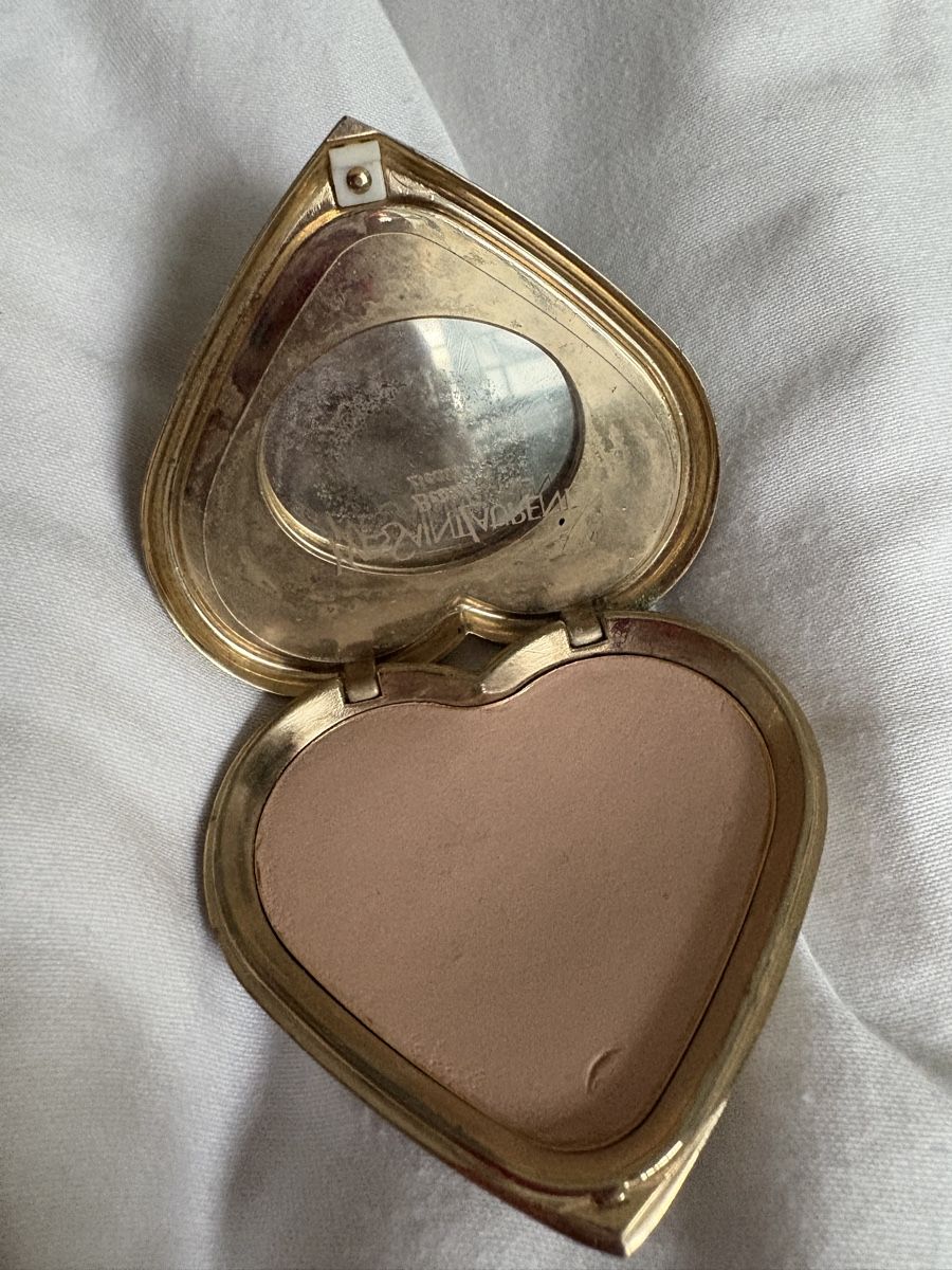 Saint Laurent Gesichtspflege: Vintage YSL Powder with Ruby-Red Gemstones – Gebraucht aus Nyon von My_wardrobe 3