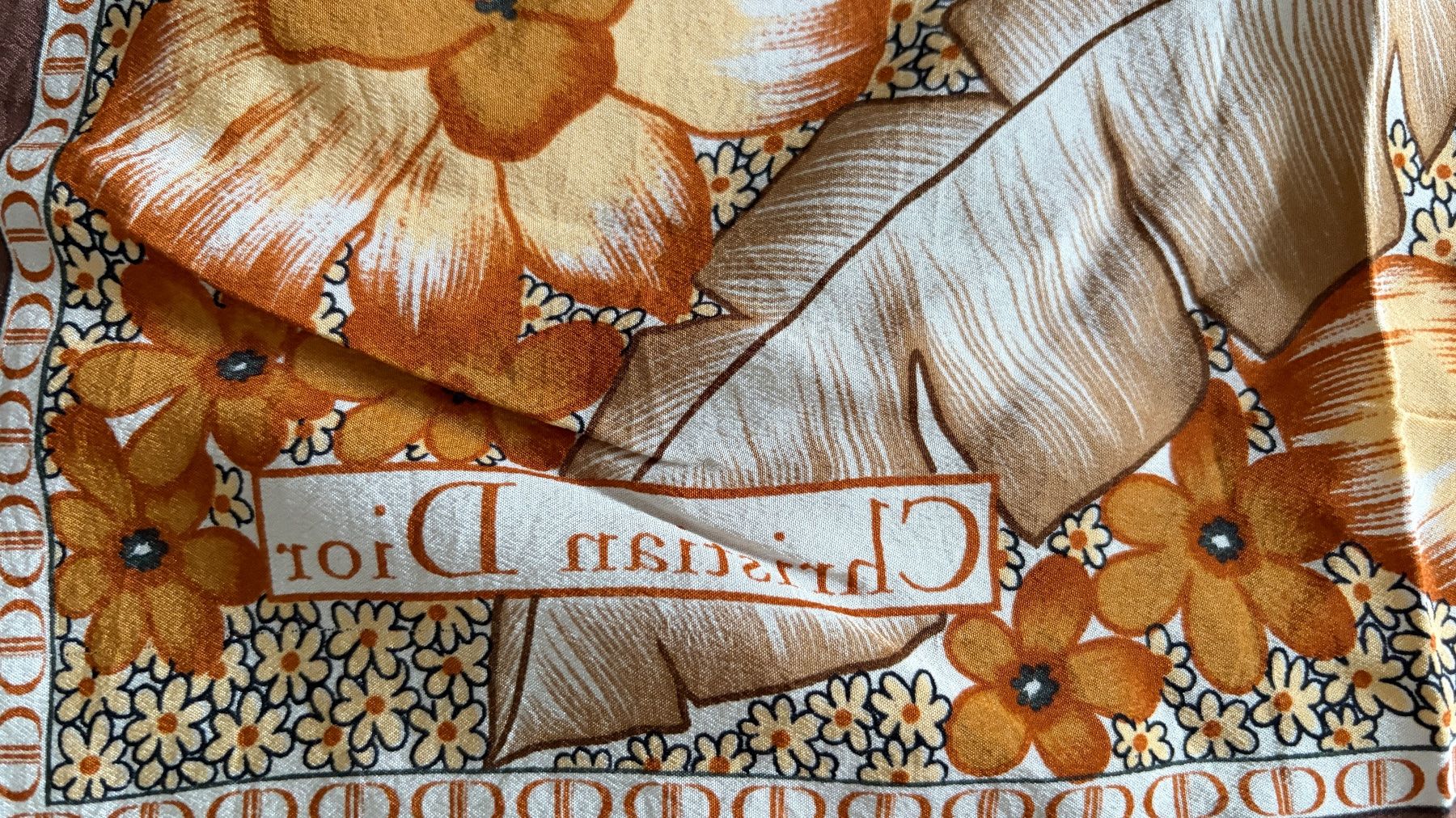 Dior Foulard & Sciarpe: Christian Dior Schal – Nuovo (secondo la descrizione) da Liestal venduto da Goldart 1