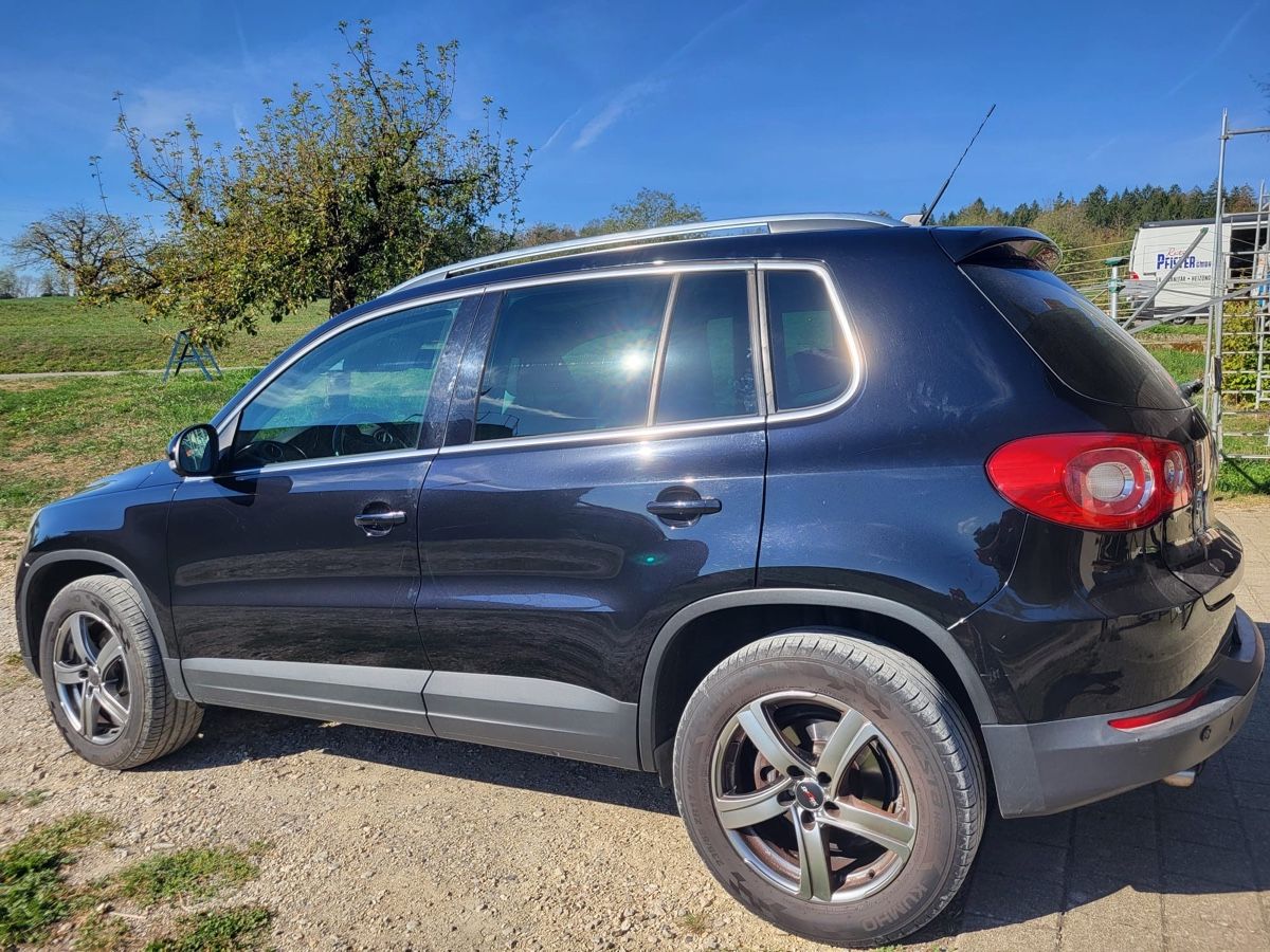 VW Automobili: VW Tiguan 2.0 TSI  – Usato da Winznau venduto da agri4652 1