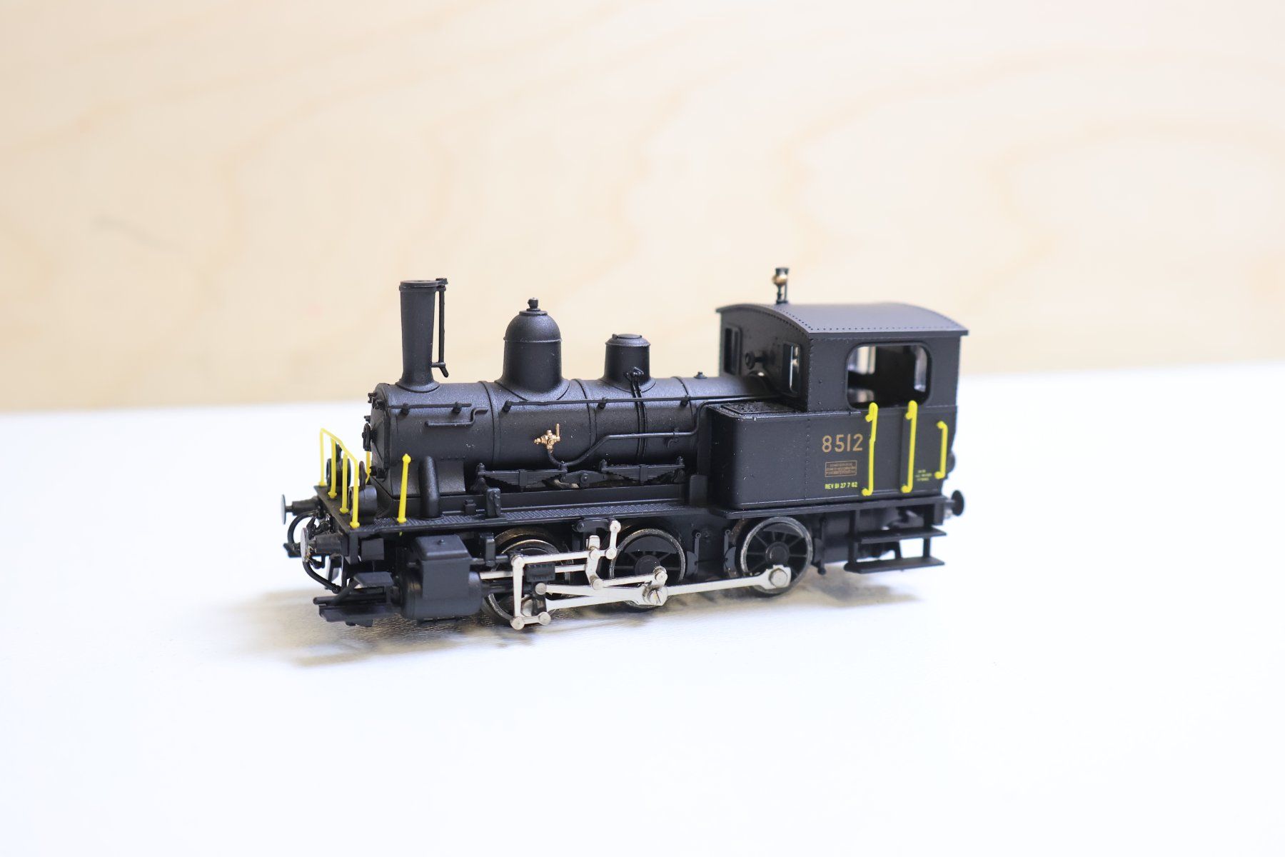 Liliput Modellini di ferrovie: Liliput SBB Tigerli E 3/3 Dampflok 8512 H0 – Difettoso da Winterthur venduto da Monstera 3