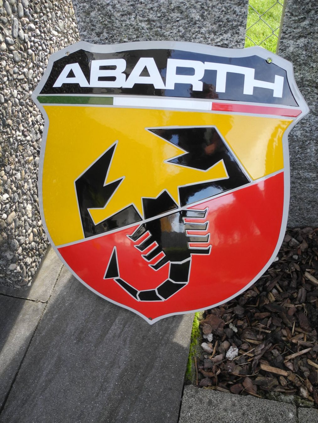 Abarth Insegne: GROSSES ABARTH EMAILSCHILD – Nuovo (secondo la descrizione) da Reinach AG venduto da Huckleberrysix 1
