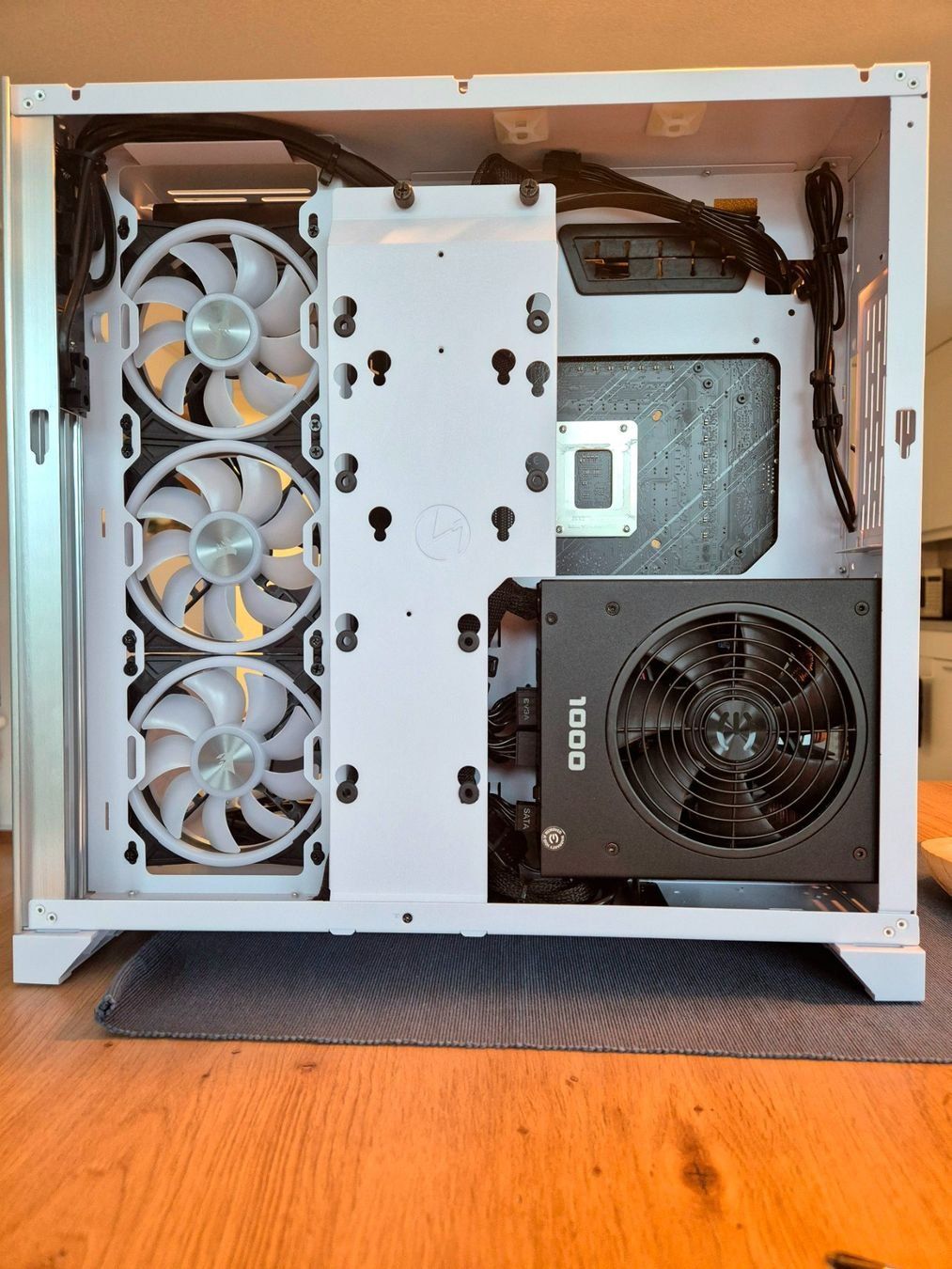 PCs: High End Gaming PC mit RTX 5070TI – D'occasion à Heinrichswil par ben_9ktx 3
