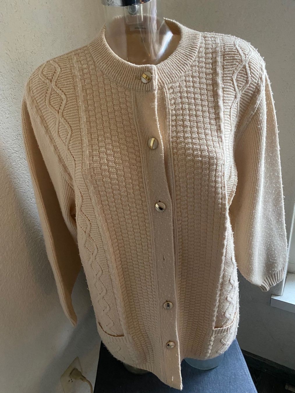 Giacche: Strickjacke beige Grösse 42 – Usato da Allenwinden venduto da Obalu 1