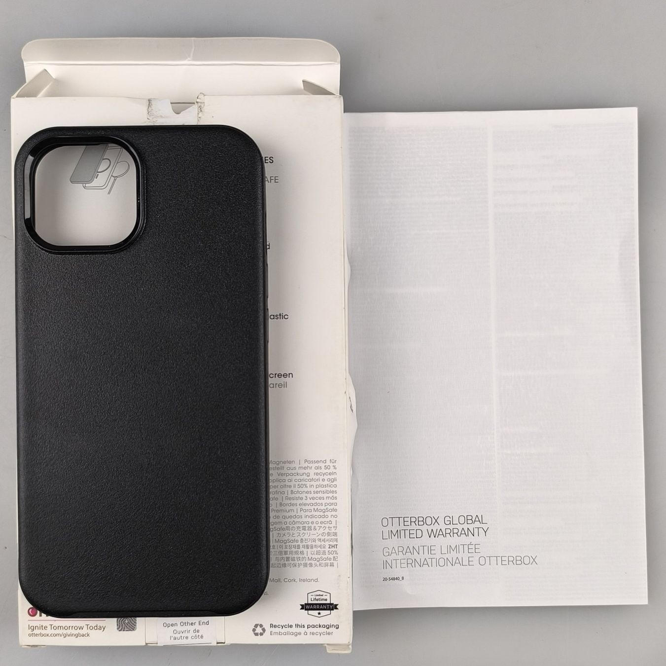 Apple Cover & Protezioni schermo: Schutzhülle iPhone 17e, 16e, 15, 14, 13 – Usato da Rüti ZH venduto da Restwert_Rueti_ZH 3