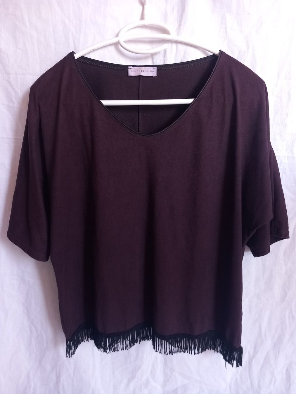 T-shirt: T-shirt Cache Cache bordeaux à franges – Usato da Faoug venduto da per_kp6r