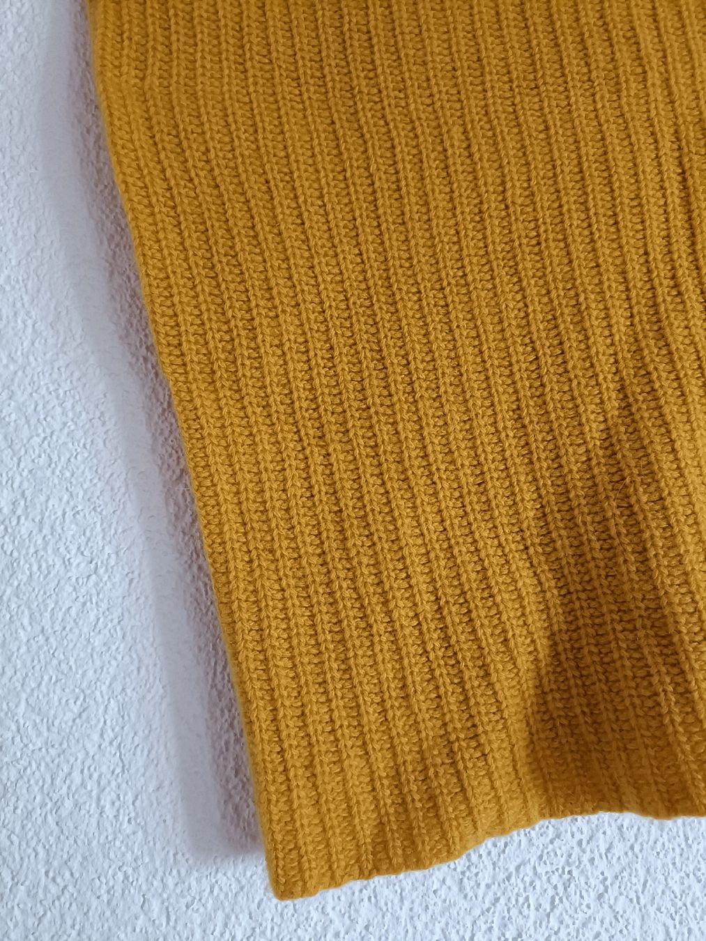 Foulard & Sciarpe: Écharpe tube en tricot – Usato da Vaulruz venduto da O_DDM 1