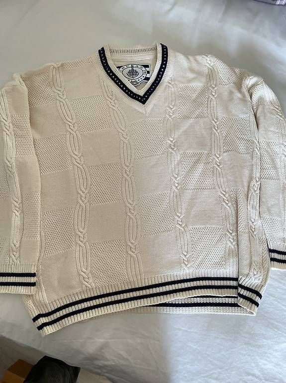 Pullover & Sweatshirts: Bogner Knit Sweater  Wool & Cotton  Size 52 / US 42 – Gebraucht aus Ponte Tresa von coc_nnf5