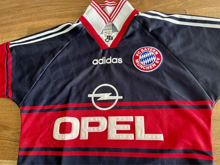 FC Bayern Trikot Giovanne Elber 9  - signiert - Gr. S