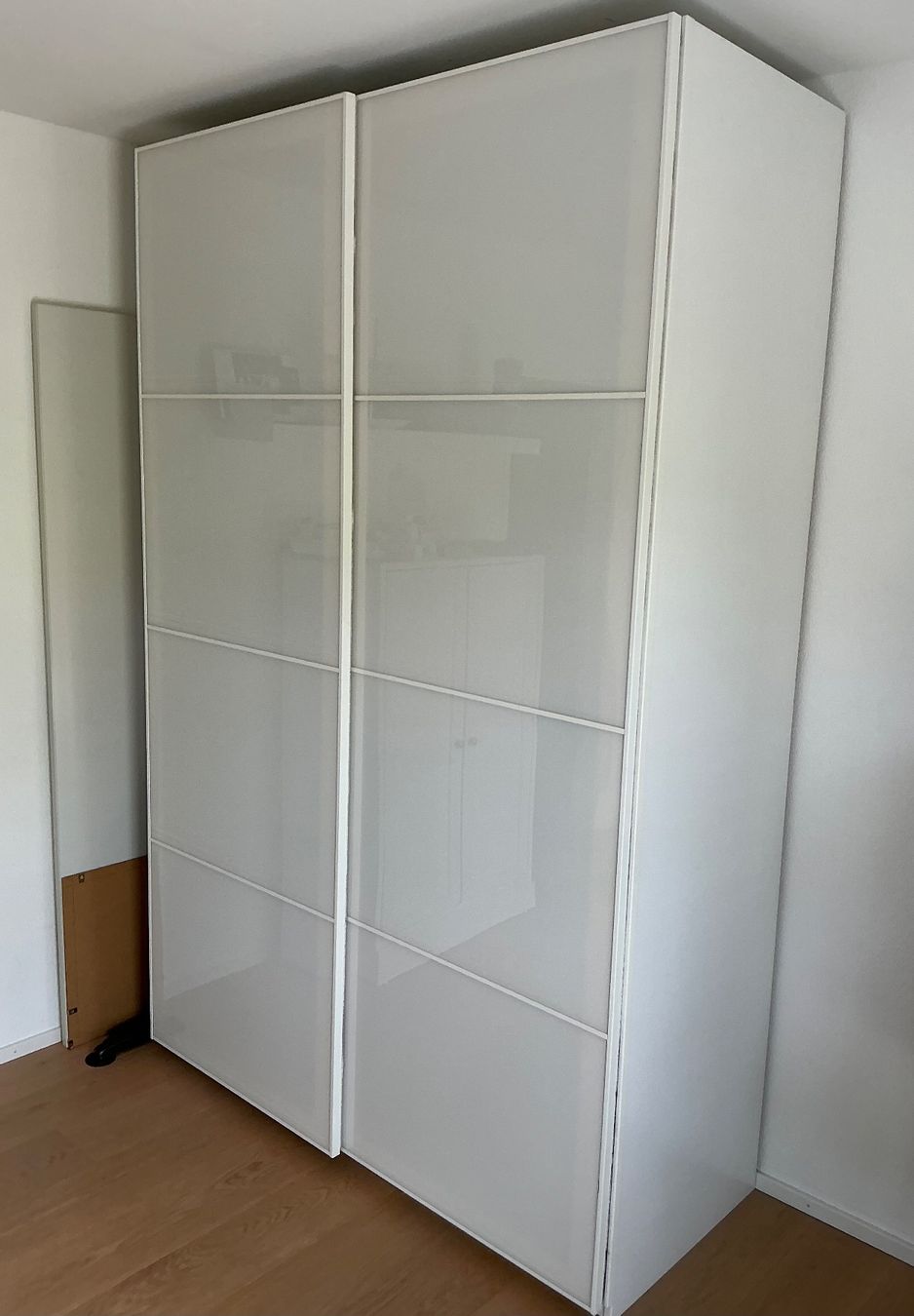 Armadi: Kleiderschrank – Usato da Muhen venduto da inf_n255