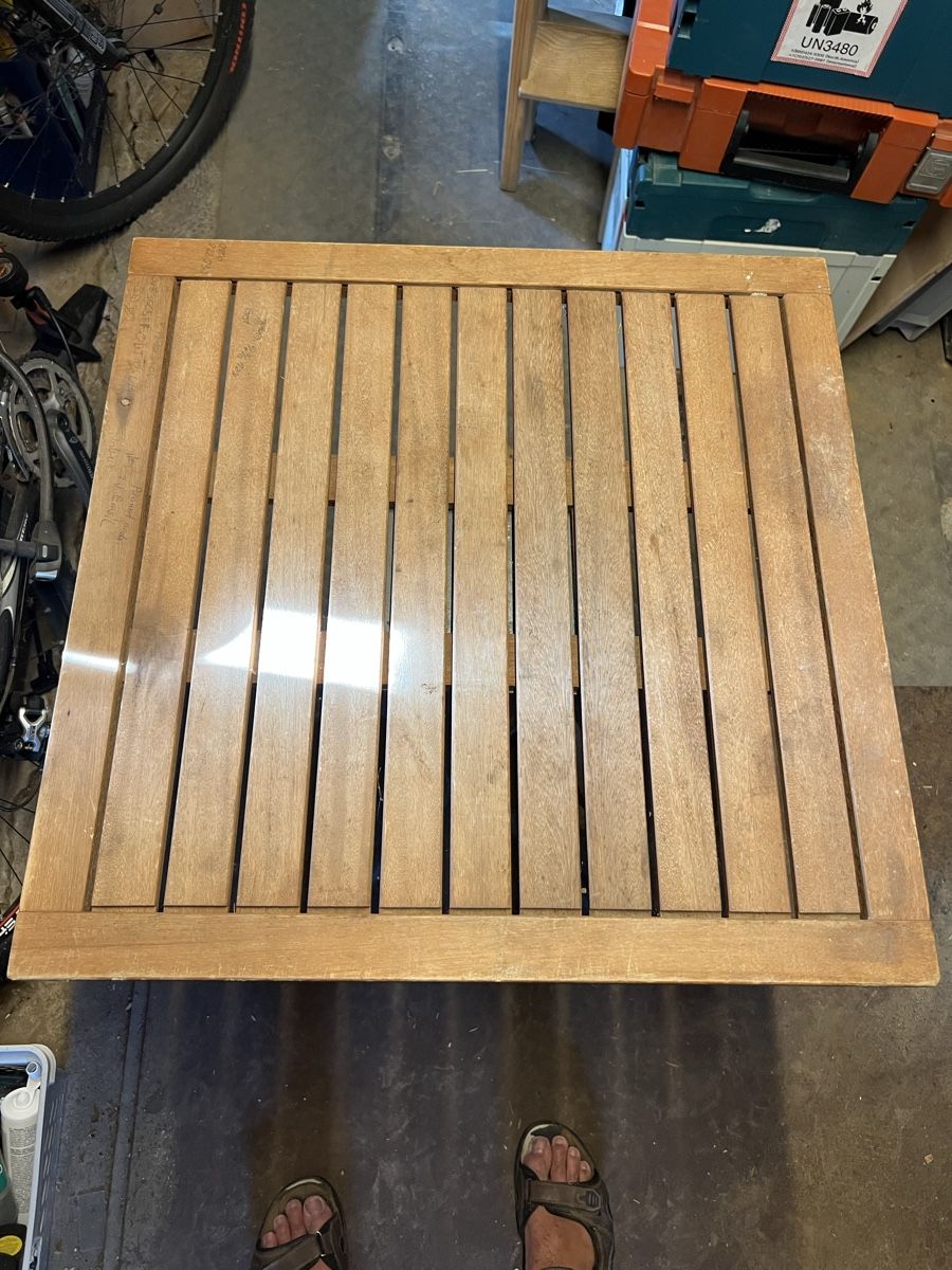 Tables: Gartentischchen Teakholz, Tisch – D'occasion à Huttwil par luk_9tdh