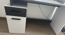 Bureau pour enfant 