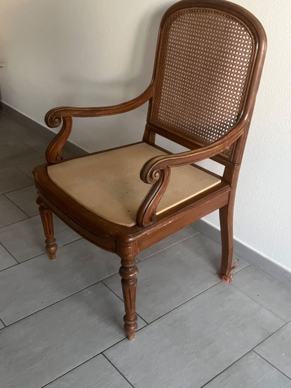 Poltrone: Fauteuil im Louis-Philippe- / Napoleon-III-Stil – Usato da Hinterkappelen venduto da rum_y52q 1