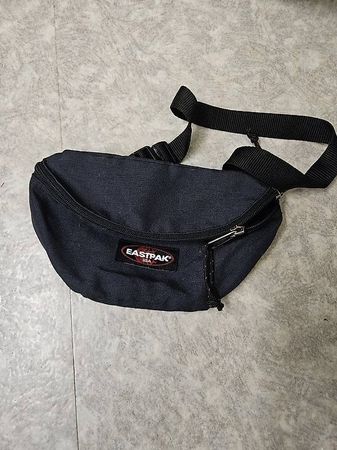 eastpak bauchtasche dunkelblau