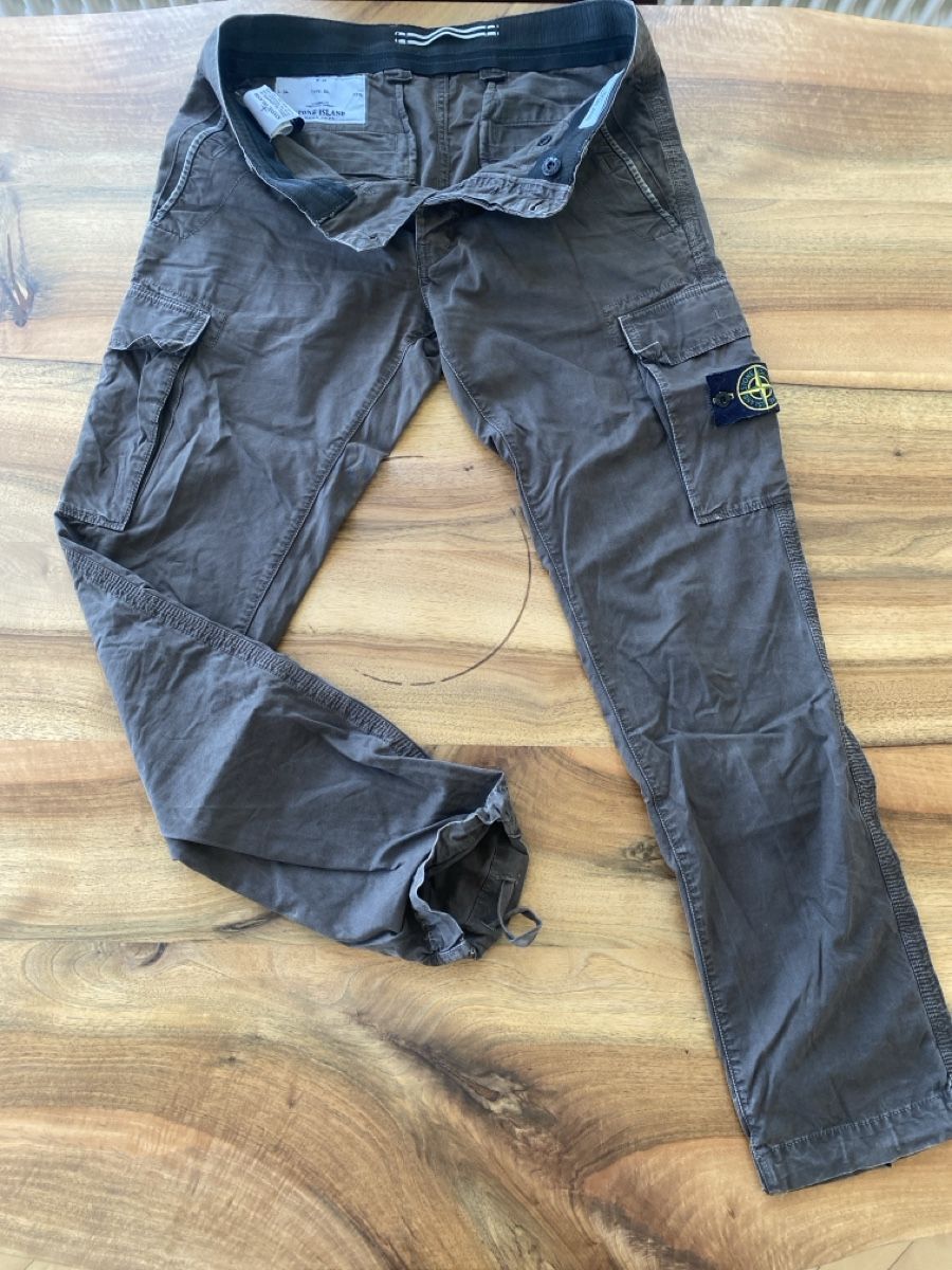 Stone Island Pantaloni: Stone Island Hose Cargohose dunkelbraun – Usato da St. Gallen venduto da saintcityrockz