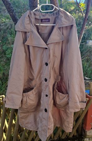 Manteau grandiosa beige avec poches taille 52