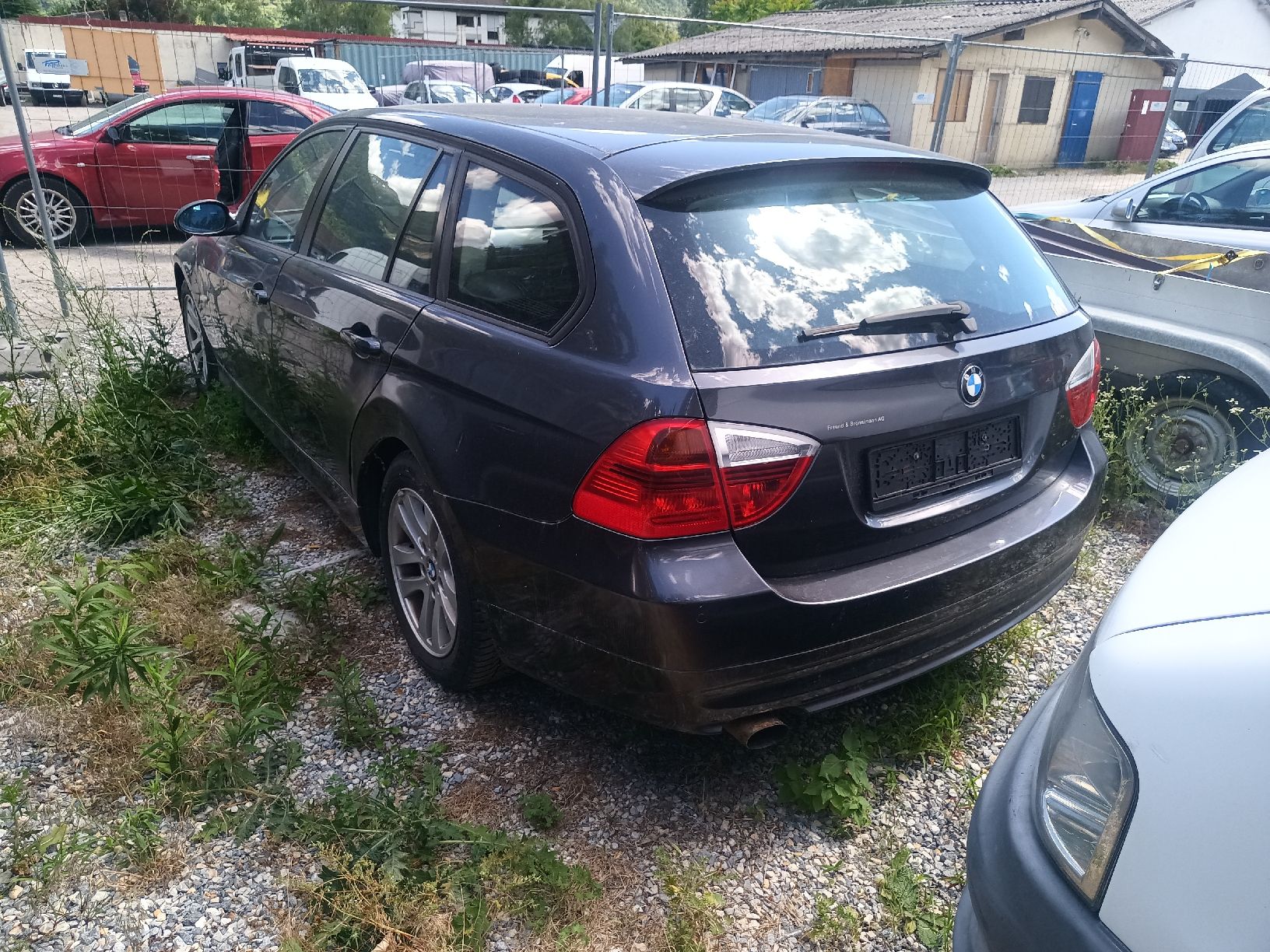 BMW Automobili: BMW 318 I touring – Difettoso da Nax venduto da sdr_p79l 5