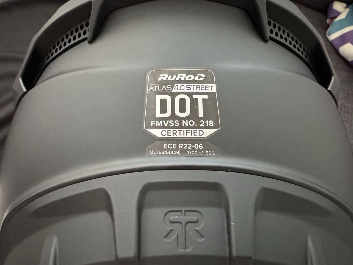 Ruroc Casques & visières: Ruroc Atlas 4.0 Street Helm – D'occasion à Winterthur par SashaGo 3