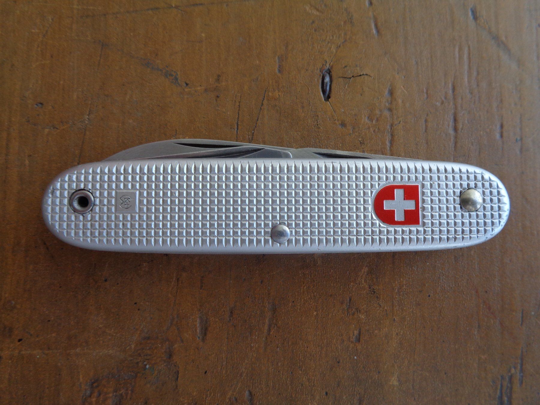 Armée suisse Couteaux de poche: Soldatenmesser, Jg. 83 – D'occasion à Schindellegi par schelten2019