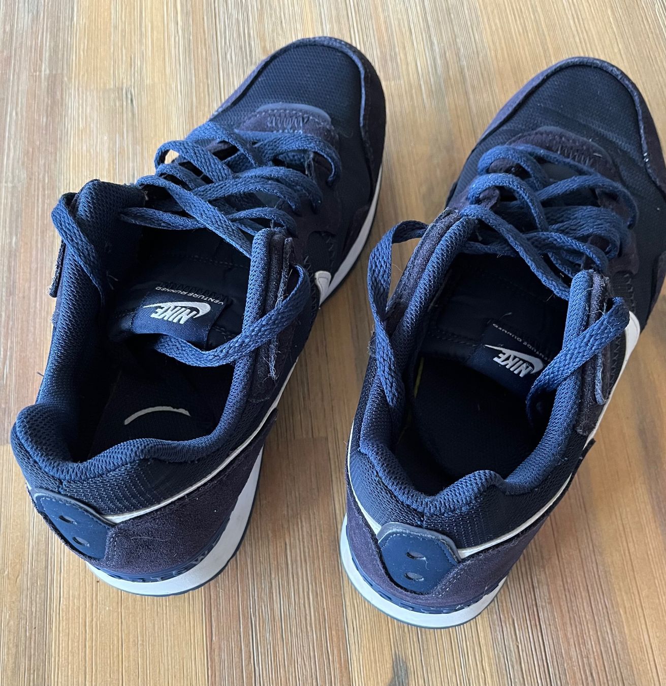 Nike Scarpe da uomo: Baskets Nike - taille 42 - bleues marines – Usato da Sion venduto da Nelsonkatz 2