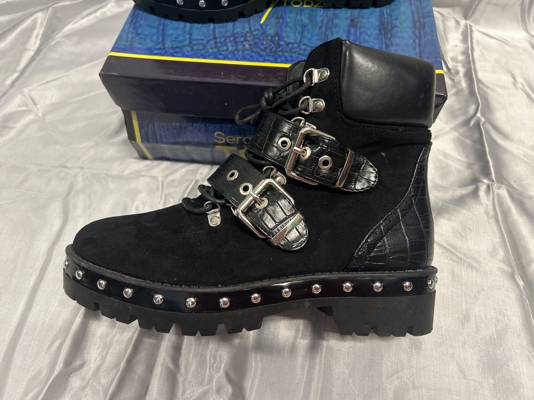 Scarpe da donna: Stiefeletten, schwarz Gr 36 Neu Gratis Versand – Nuovo e nell'imballaggio originale da Regensdorf venduto da Spyke55 1