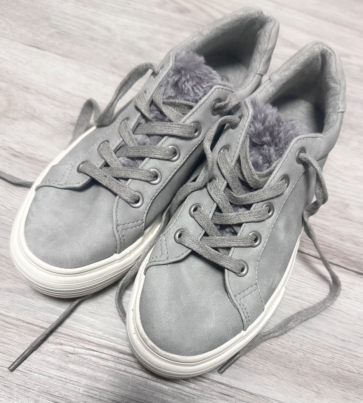 Manila Grace Scarpe da donna: Gr 37 GRACELAND Sneaker Halbschuhe – Usato da Rickenbach b. Wil venduto da sunneschii_