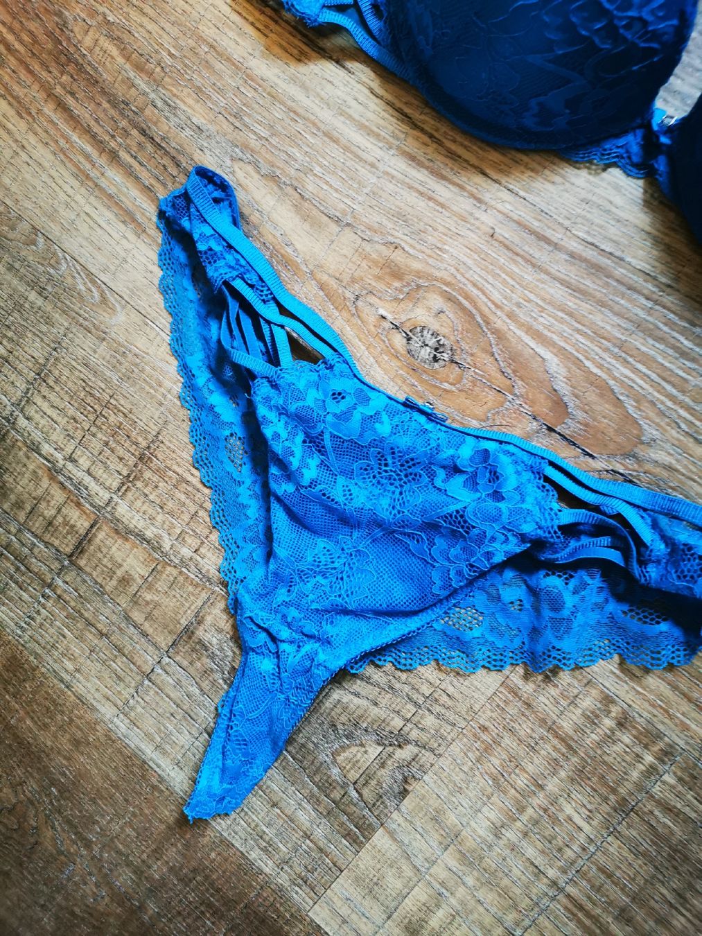 Altra biancheria intima: blaues Dessous-Set mit Spitze, Grösse 75C – Nuovo (secondo la descrizione) da Balsthal venduto da Leila_Luna 1