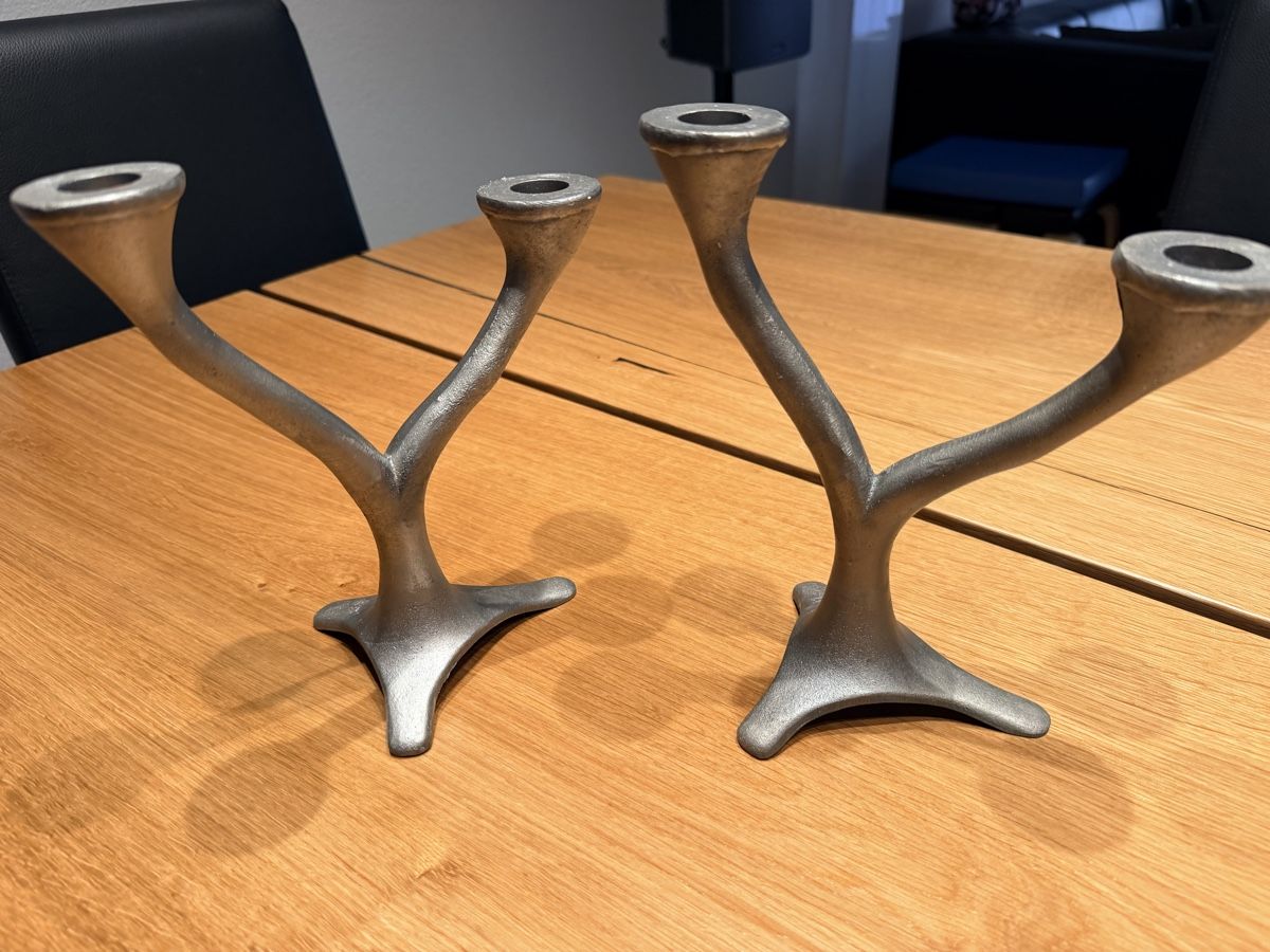 Portacandele: 2 candlesticks steel frame + 4 candles – Nuovo (secondo la descrizione) da Zürich venduto da Swiss_Bea 1
