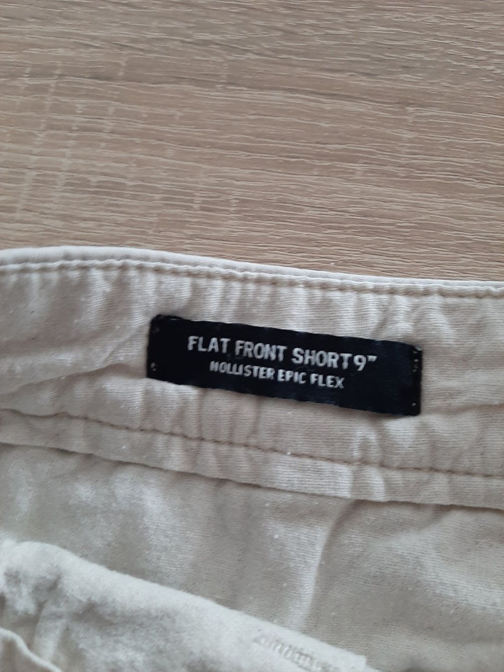 Hollister Pantaloni: Kurze Hose hellbeige mit Muster, Weite Gr. 32 – Usato da Menziken venduto da Rien1 3