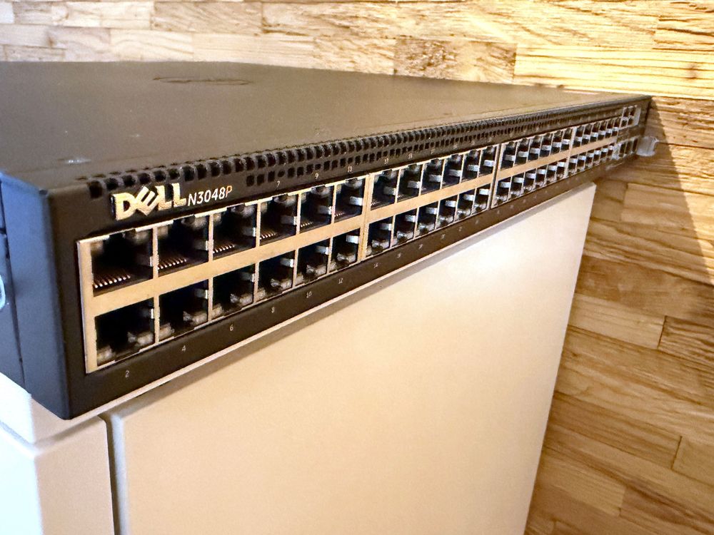 Dell N3048P Switch mit Rack-Schienen und opt. Modul SFP+ RF (Gebraucht ...