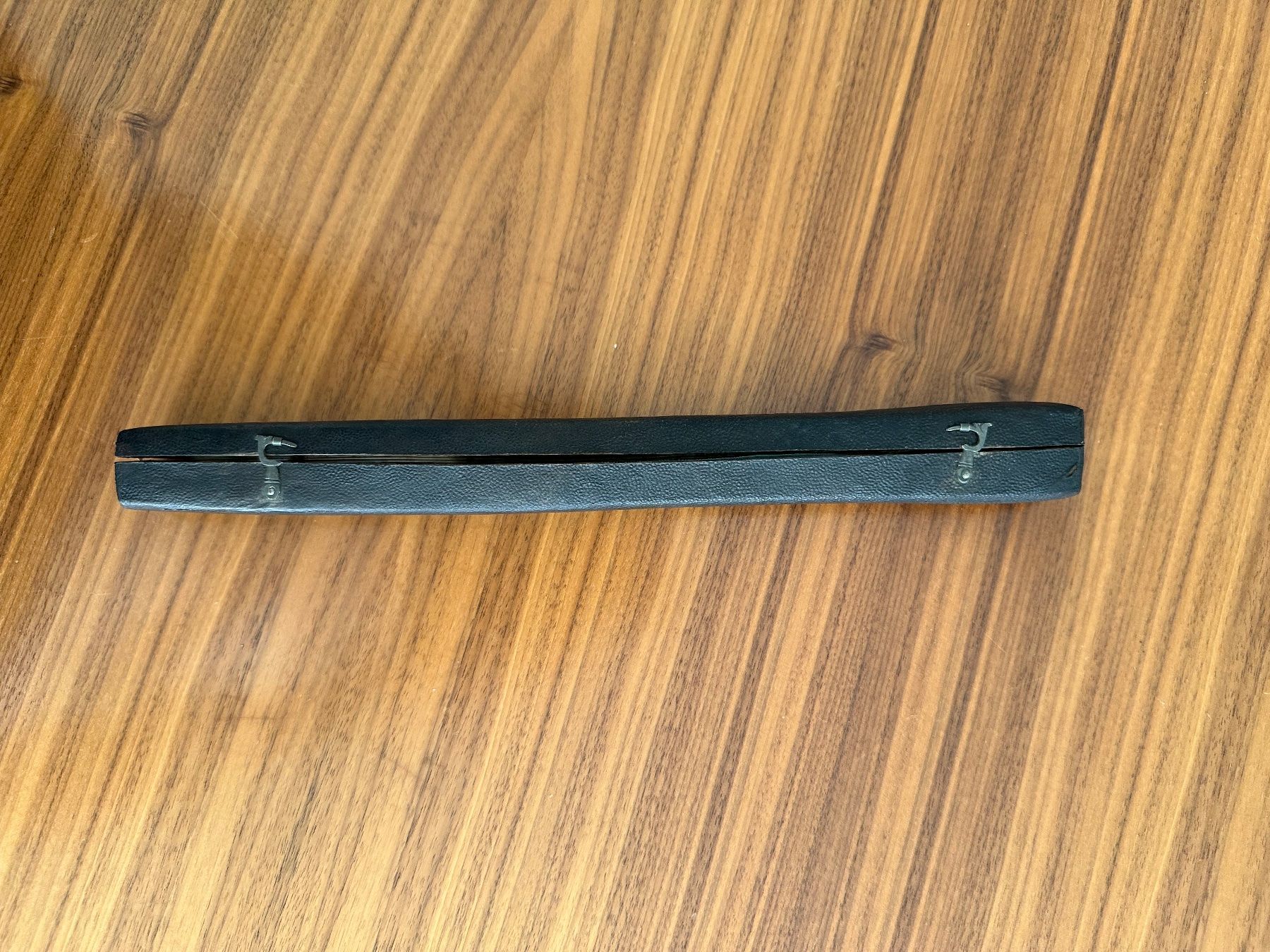 Tutte le decorazioni: Antiker Fächer mit Pailletten & passendem Etui – Usato da Basel venduto da Pulcinella34 4