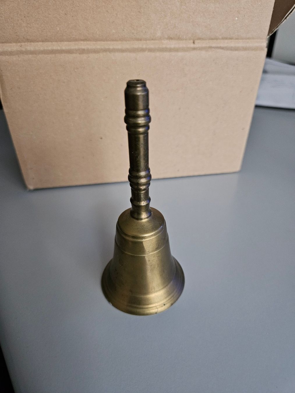 Campanacci mucche: 2 schöne Glocken aus Guss – Usato da Langendorf venduto da Bruenu 2