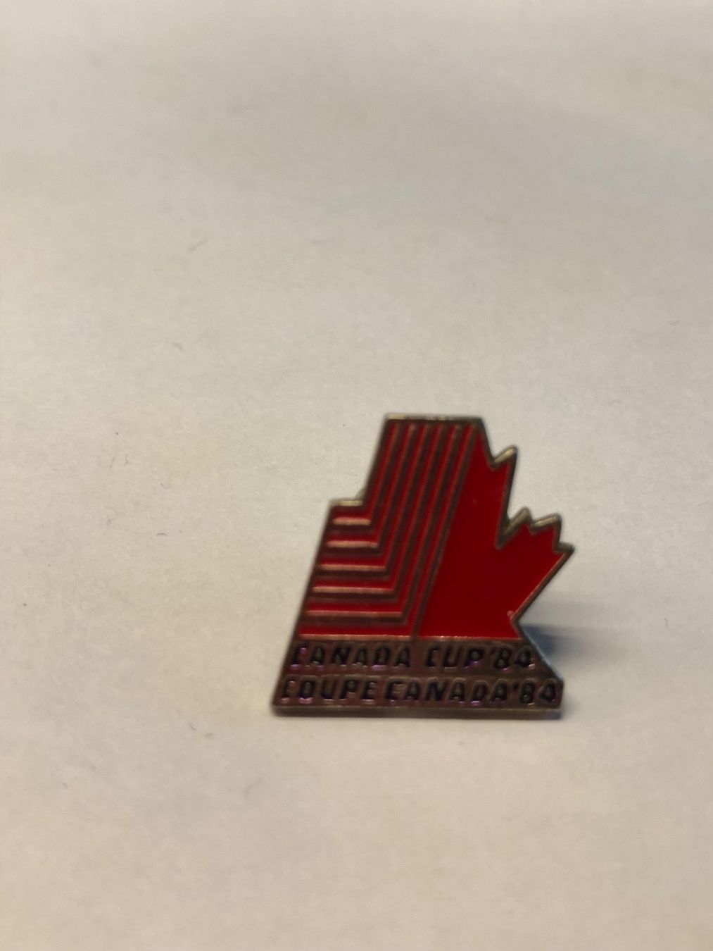 Broschen & Nadeln: Pin Hockey Canada Cup 1984 – Gebraucht aus Osogna von goodthingme