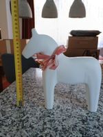 Weisses Deko Pferd