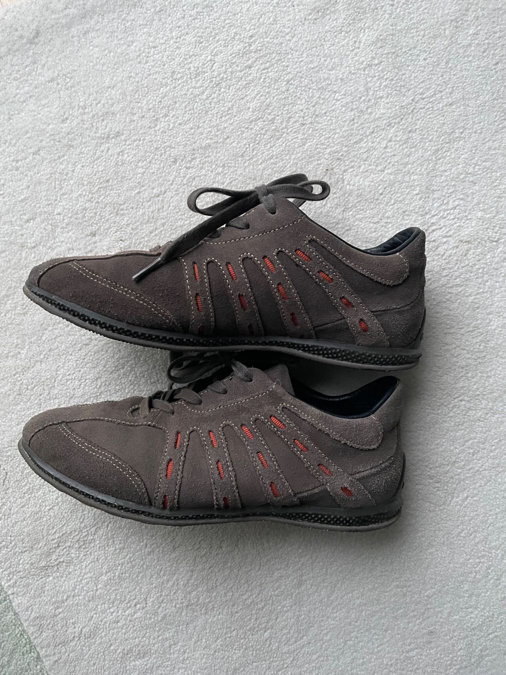 Scarpe da donna: GEOX Sneaker – Usato da Uzwil venduto da rosgi22 1